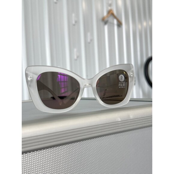 Kreedom Polarized Cat Eye Sunglasses UV Protection Fashion Eyewear Modern NEW - Picture 7 of 7